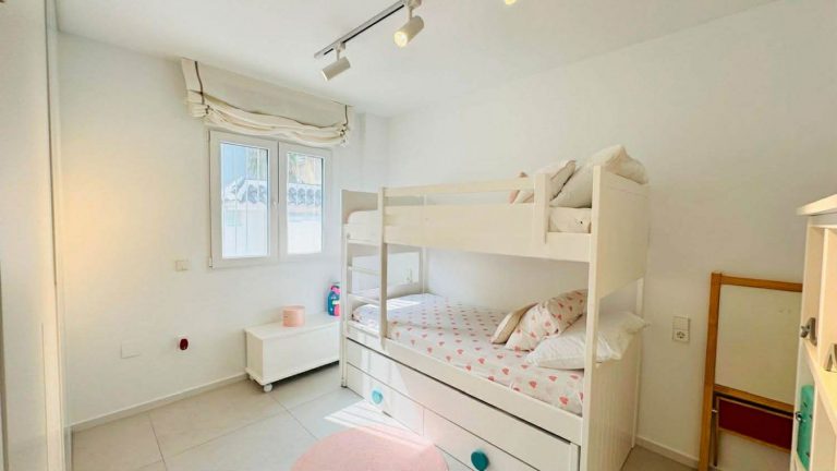 WhatsApp Image 2026-03-07 at 18.07.54 (4)